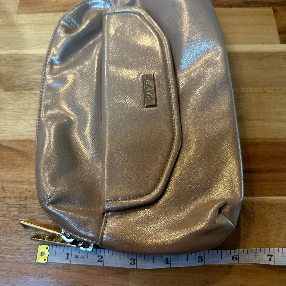 Versace Parfume Toiletry Bag| Cream- Gold Color - Picture 12 of 12